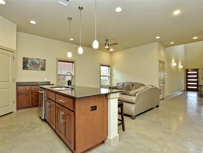 Photo - 1812 Poquito St