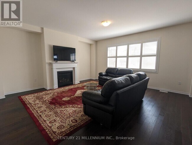 Photo - 194 Woolwich St S