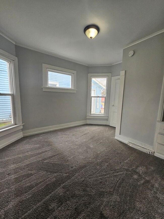 Photo - 1215 1/2 E 12th St Unit 1215 E 12th St