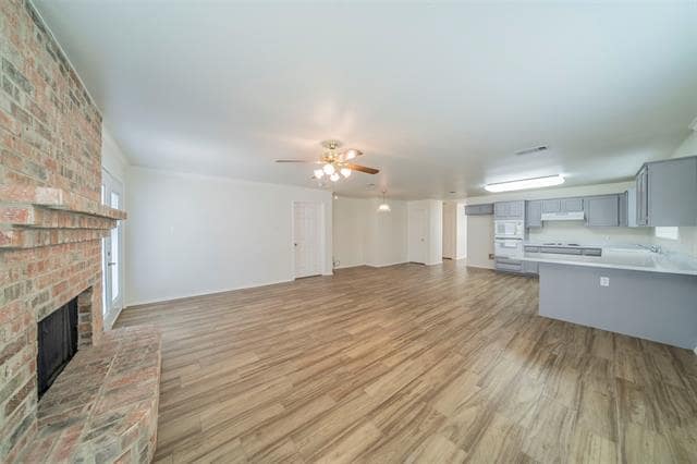 Photo - 2758 Red Oak Dr