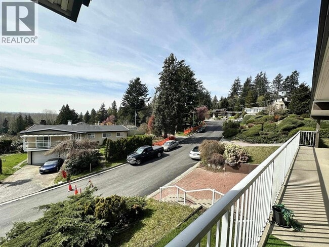 4897 Patrick Pl