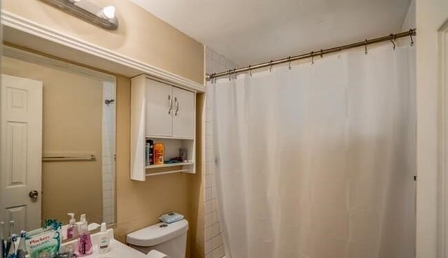 Photo - 1007-1011 E Lincoln Ave Unidad 1011 E Lincoln Avenue