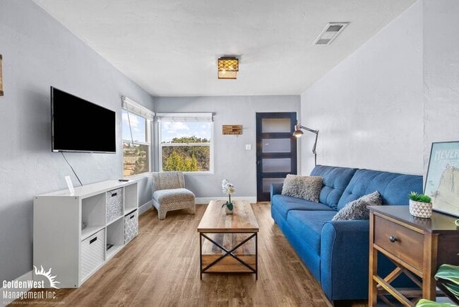 Photo - Modern 2Bdm 1Ba Upstairs Unit in North Park!