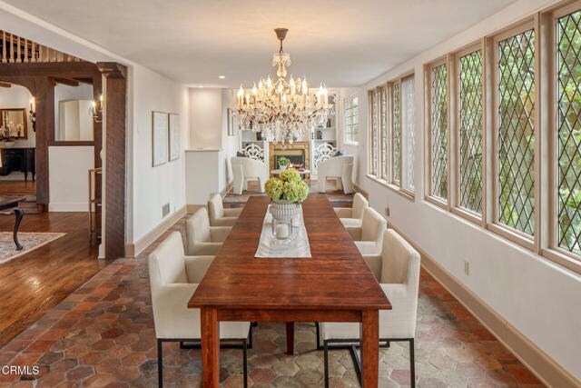 Photo - 790 Huntington Cir