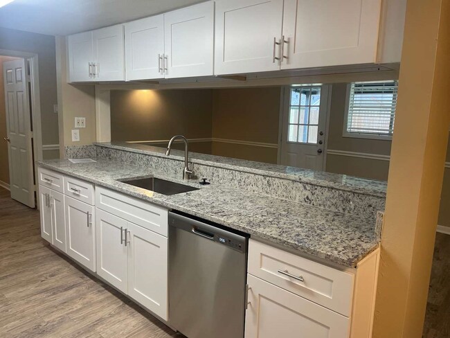 Photo - 10418 Winding Trail Rd