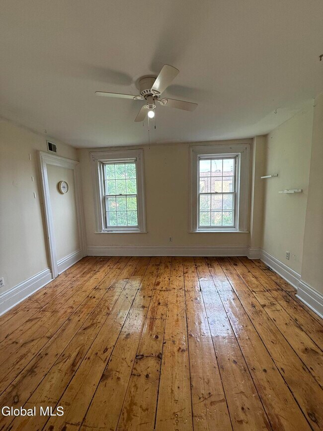 Photo - 130 Grand St Unit 3