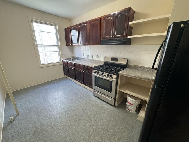 Building Photo - 203 N 9th Ave Unit 5 Rental
