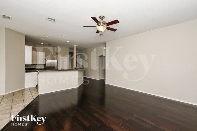 Photo - 10408 Bradshaw Dr