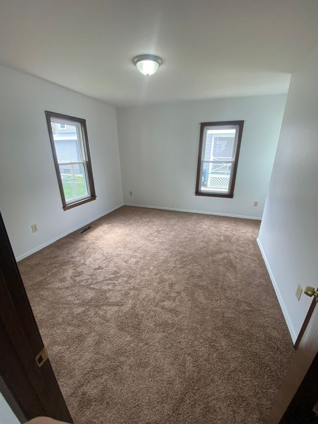 9 Gillis St Unit 9 Gillis St.