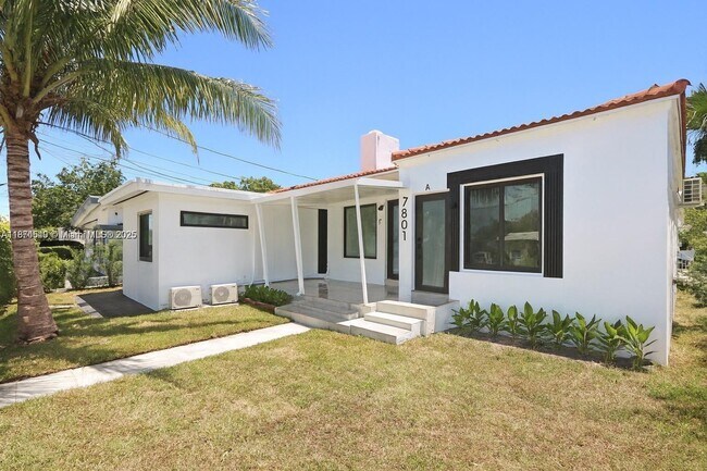 Building Photo - 7801 Byron Ave Unit A Rental