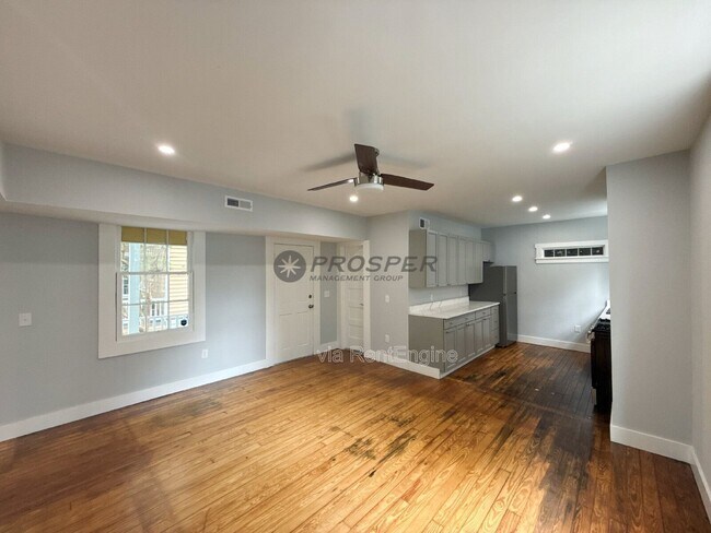 Photo - 250 Rutledge Ave