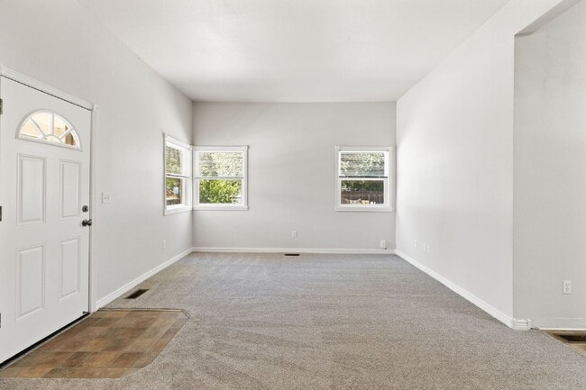 Photo - 1704 W Cucharras St