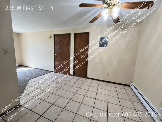 235 W 1st St Unit 4