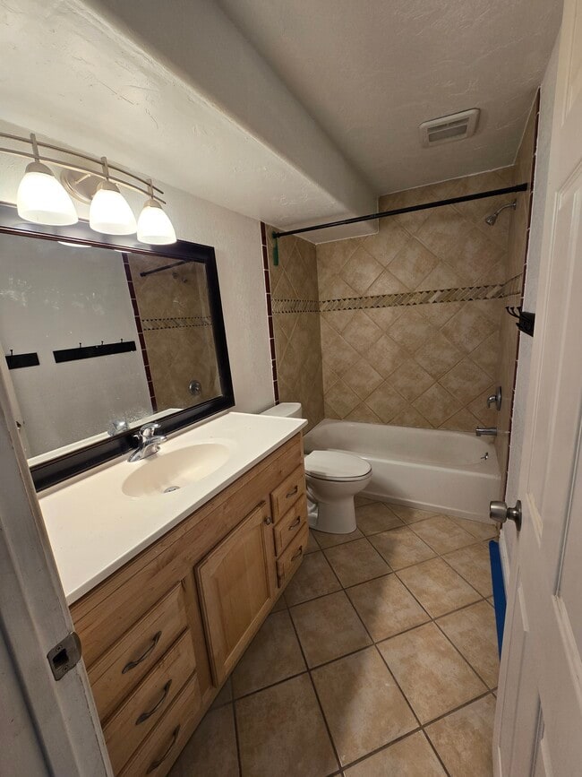 Photo - 13536 S Rose Hill Dr