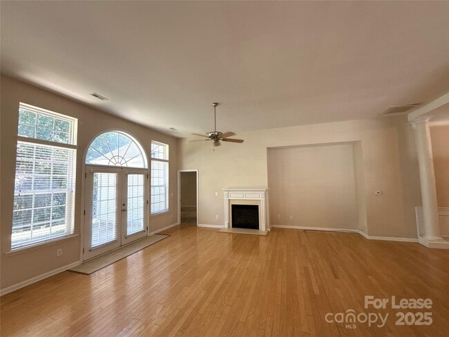 Photo - 1697 Lillywood Ln