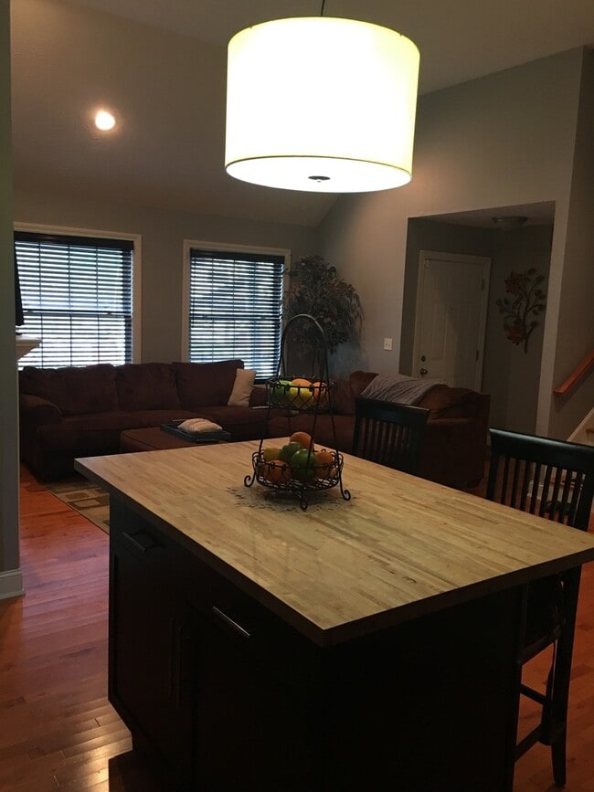 Photo - Immaculate 3 Bedroom Townhome in Huntington/Barboursville Area