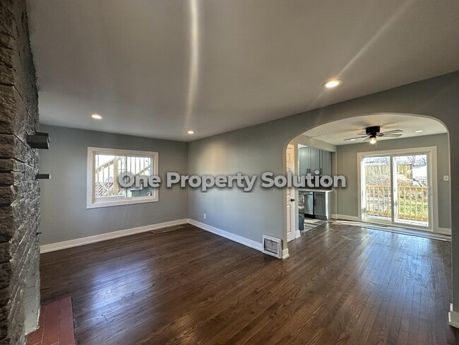 Photo - 6741 Columbia Ave