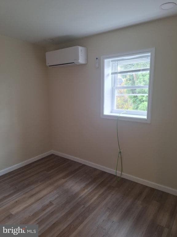 Photo - 505 Rand St Unit B