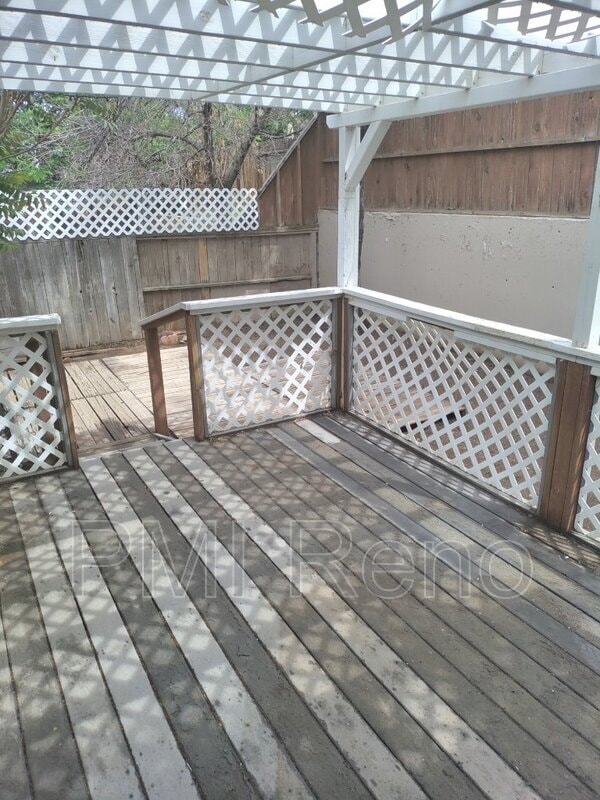 Photo - 6440 Lotus St
