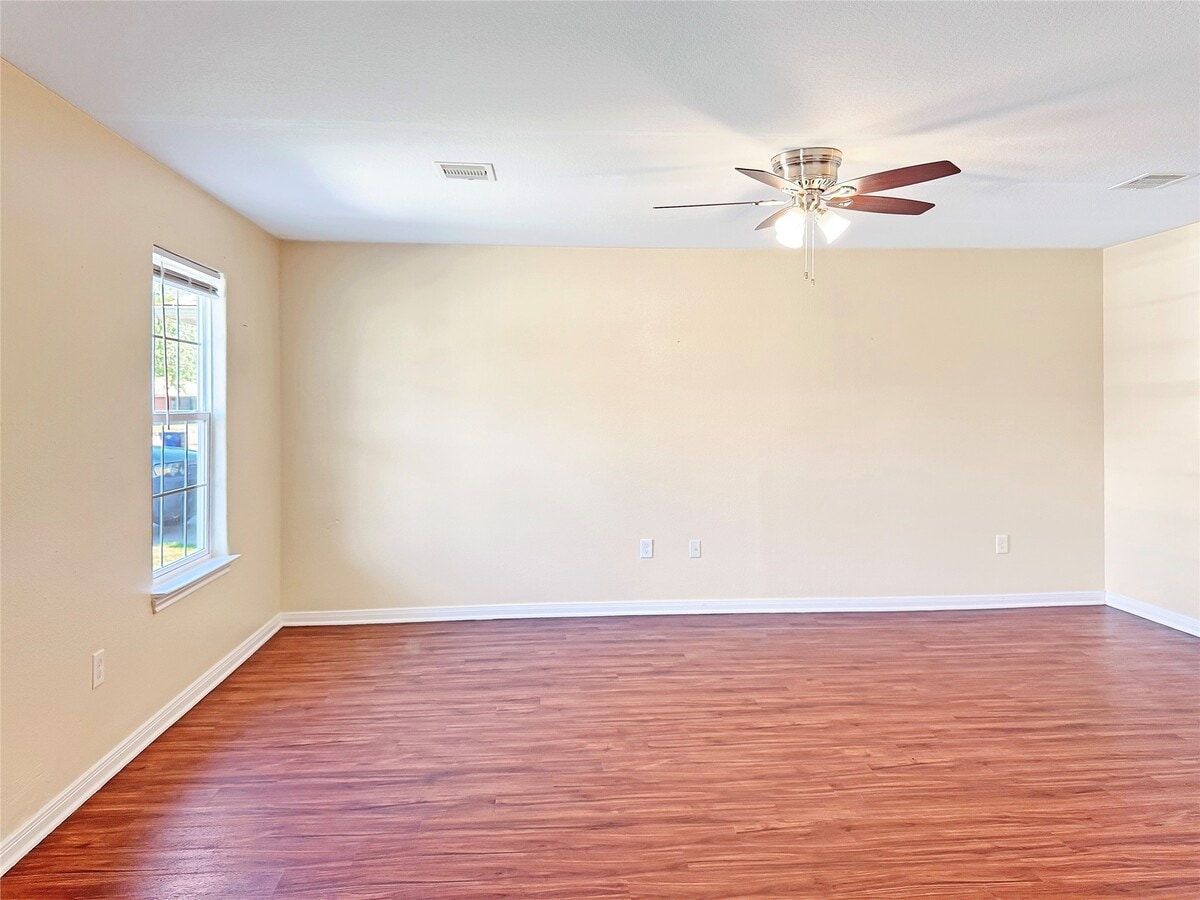 Photo - 7417 Blue Jay Dr