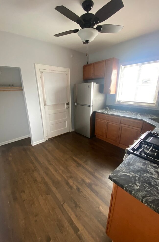 Photo - 6501 W School St Unit 2W