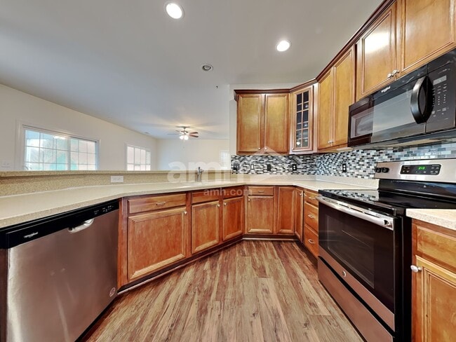 Photo - 2 Stone Gate Ct