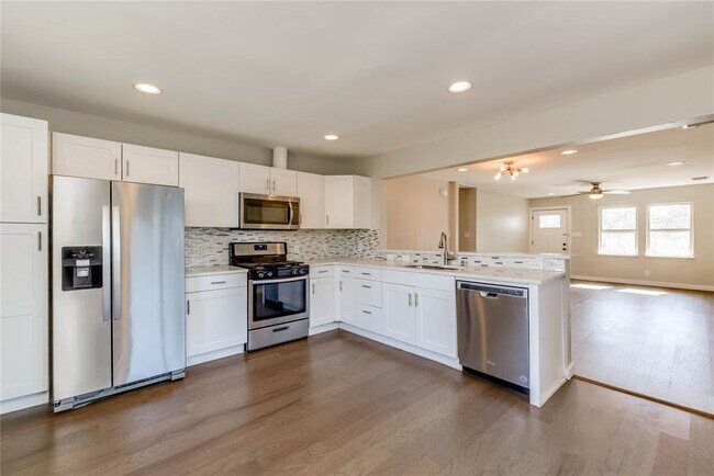 Photo - 4702 Bandera Rd