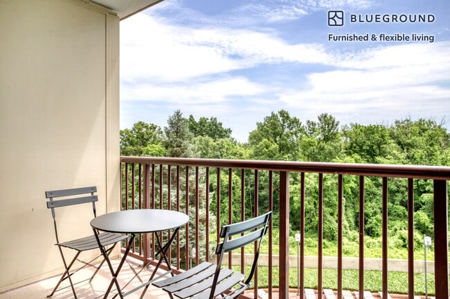 Photo - 1801 Crystal Dr Unit FL5-ID558