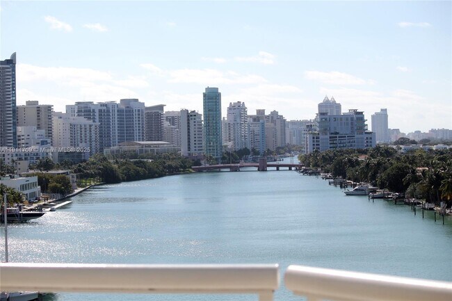 Photo - 6820 Indian Creek Dr Unidad 7E