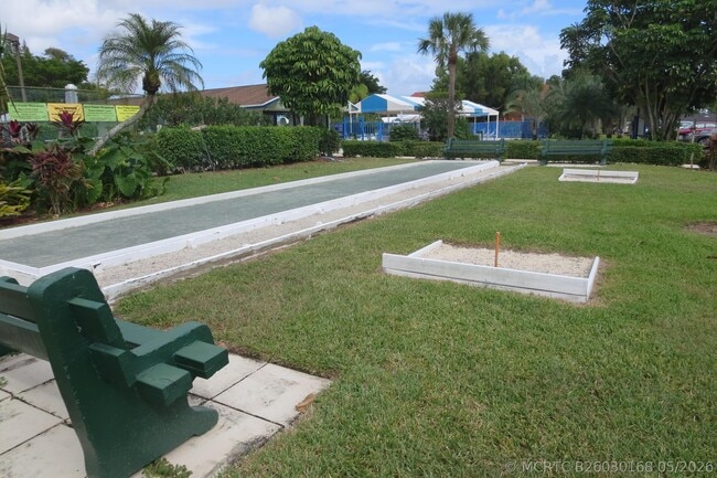 Building Photo - 13817 Royal Palm Ct Unit B