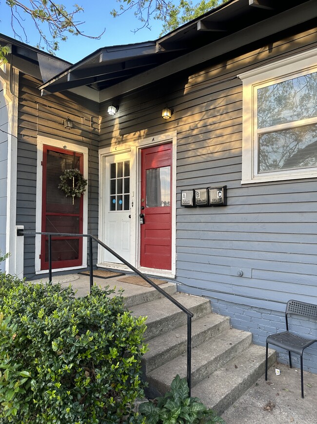 Photo - 132 Woodland St