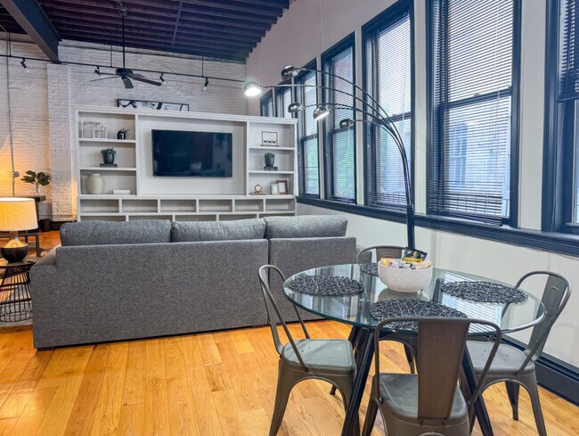 Photo - 194 Beacon St Unit 3