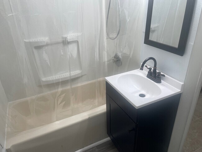 Photo - 20 Latham Ct Unidad 20 Latham Ct