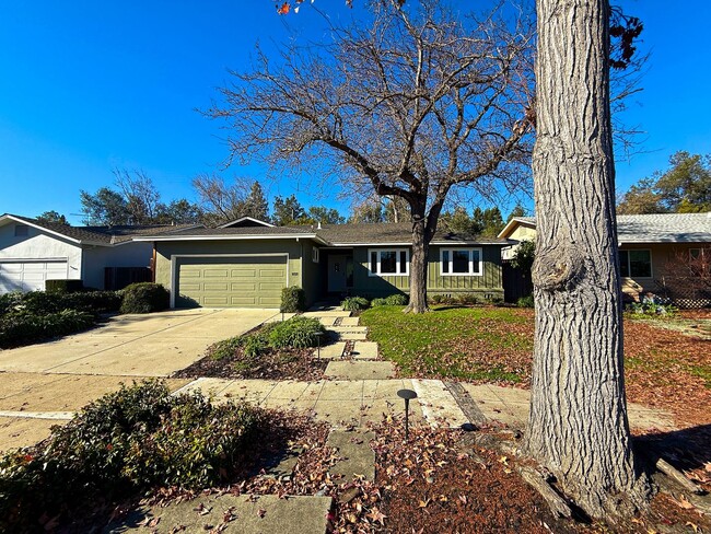 Building Photo - $5,200 - Beautifully remodeled 3 Bed/2 Bath Sunnyvale Home - COMING SOON!