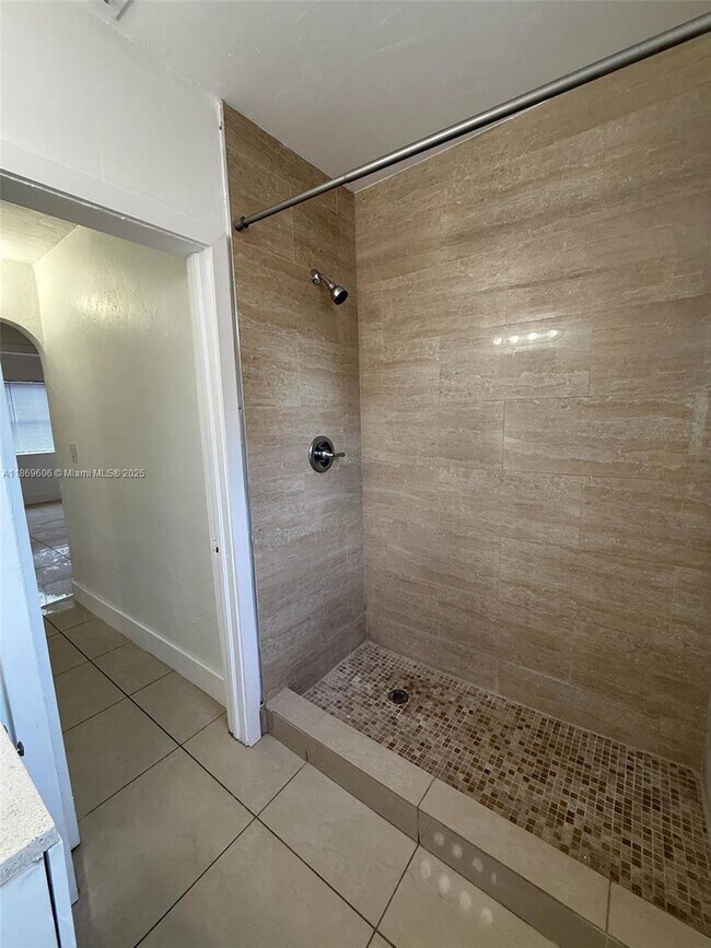 Photo - 235 NW 53rd St