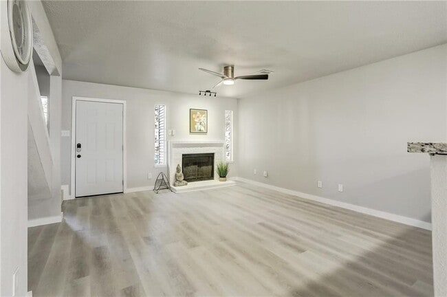 Photo - 1810 River Crossing Cir