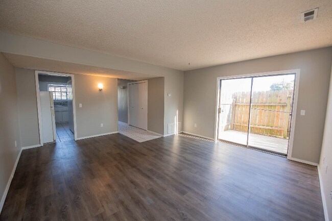 Photo - 2054 Garland Ave