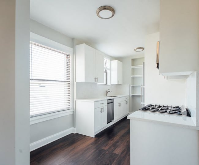 Photo - 4325 N Hermitage Ave Unit B3