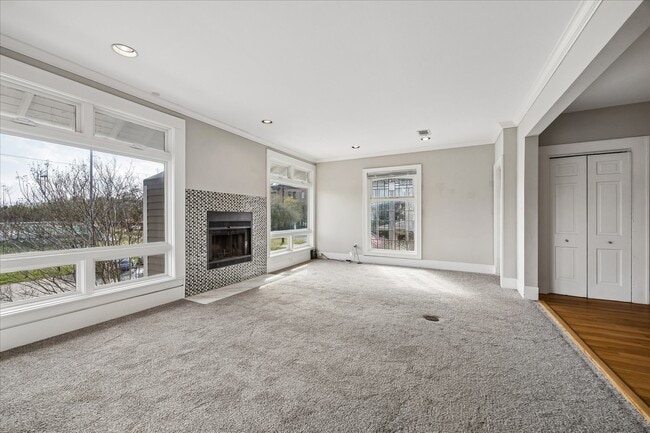 Photo - 1015 Usener St