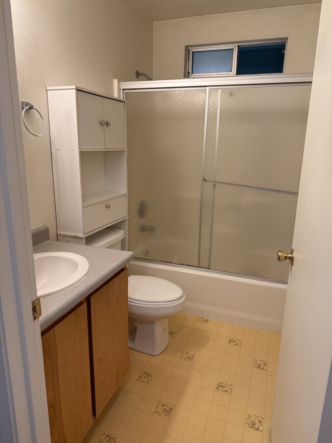 Photo - 1270 Haven Ln