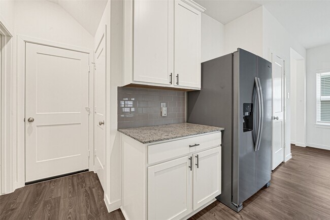 Photo - 3911 Windy Whisper Dr