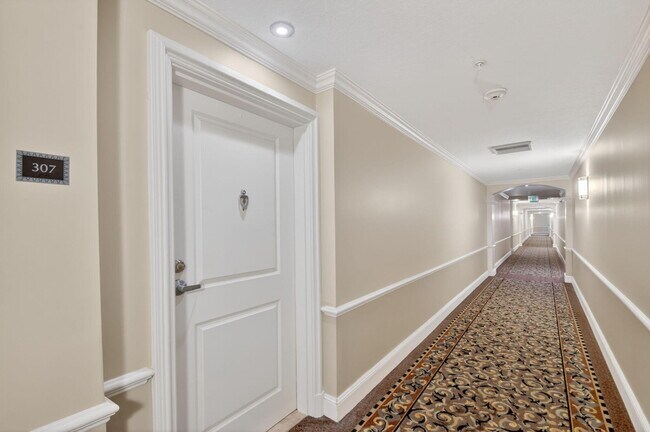 Photo - 403 S Sapodilla Ave Unit 307