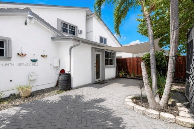 Photo - 7811 SW 9th Terrace