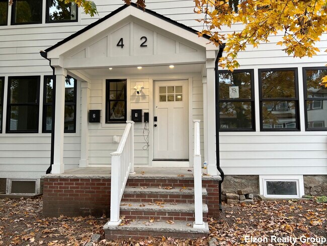 Photo - 42 Radnor Rd Unit 2