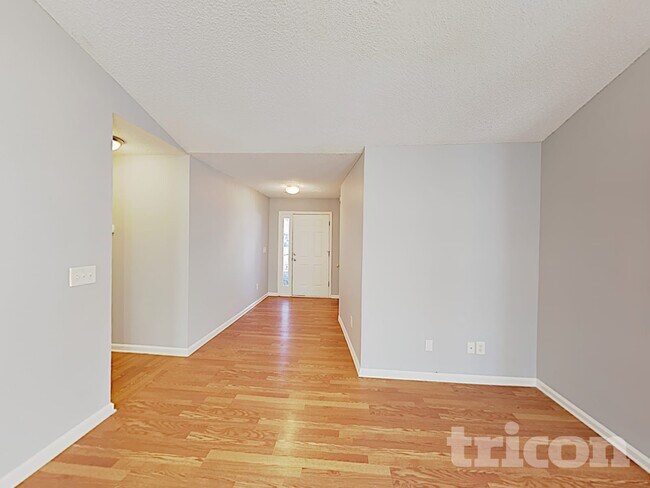 Photo - 222 Amelia Creek Way SE