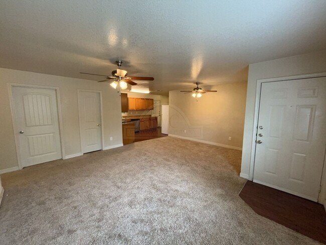 Photo - 1603 Massey St