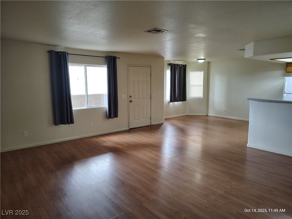 Photo - 6552 Wilma Ave