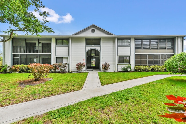 Building Photo - 15465 Lakes of Delray Blvd Unit 101