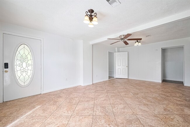 Photo - 227 N Austin Dr