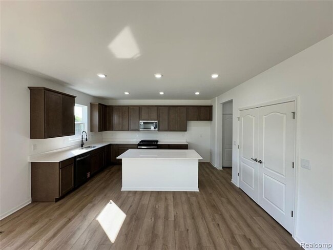 Photo - 59579 Schuss Gully Dr